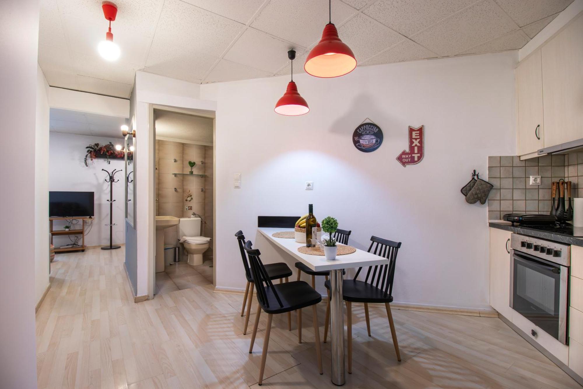 Modern City Apt In The Heart Of Heraklion Buitenkant foto