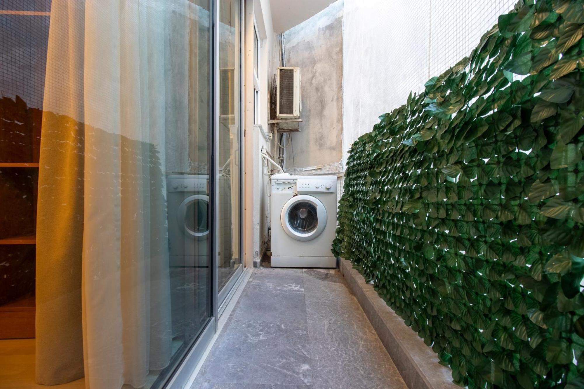 Modern City Apt In The Heart Of Heraklion Buitenkant foto